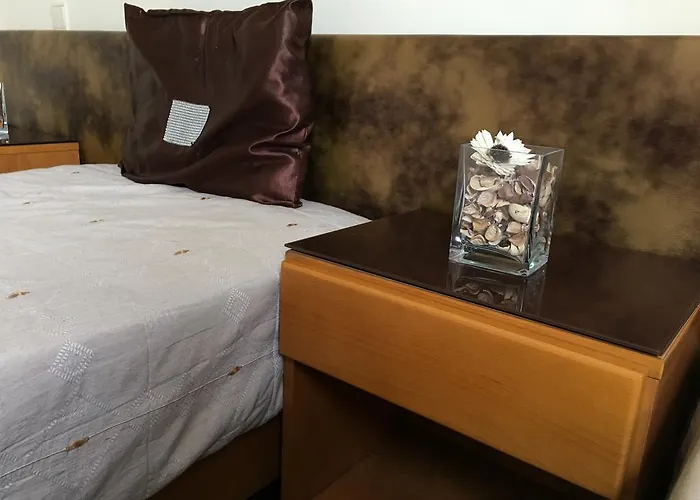 Fiel Chef Local 2* فالونغو